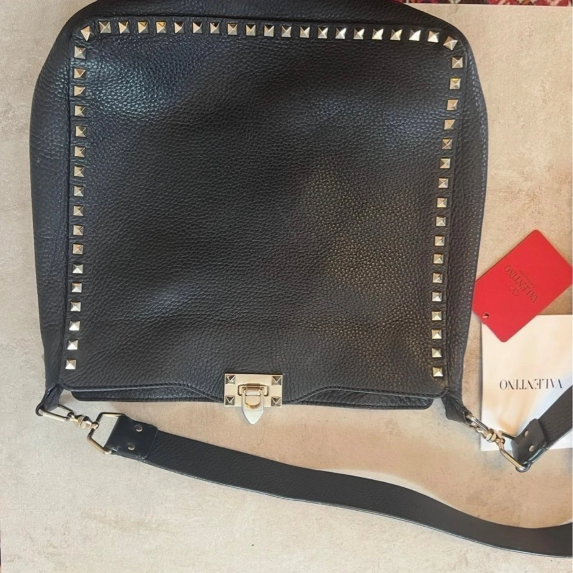 Svart axelväska Valentino Garavani - 1