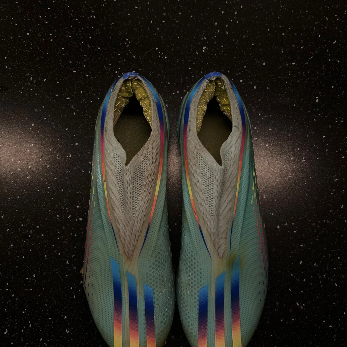 Adidas fotbollsskor i metallicblå - 1