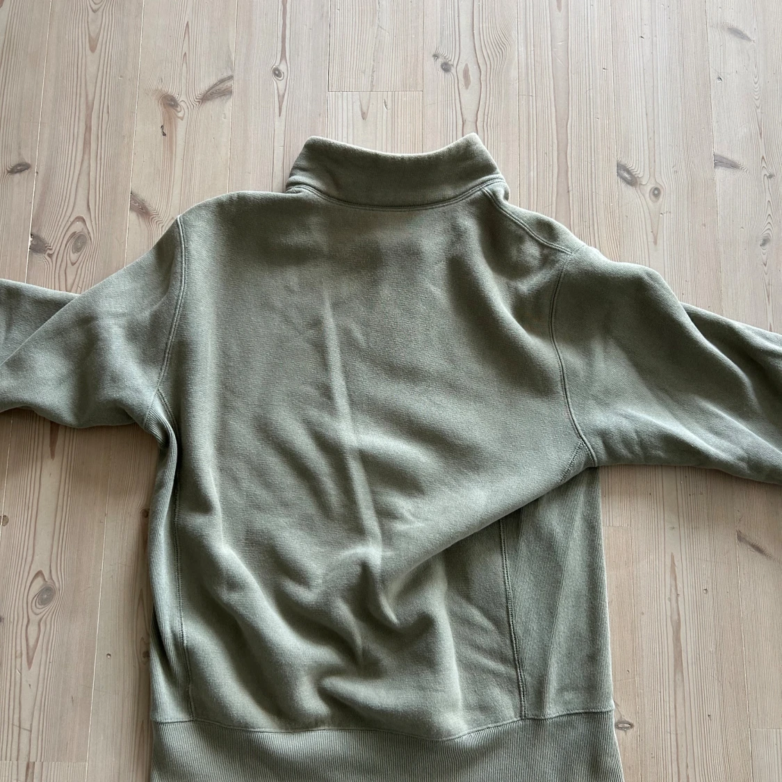 Grön half zip sweatshirt från Champion - 1