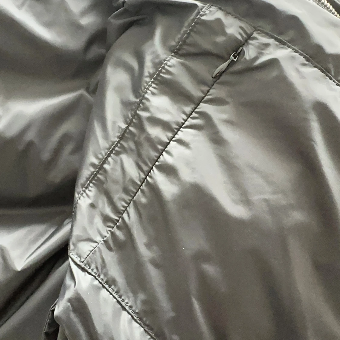 Svart dunjacka från Grifoni - 3