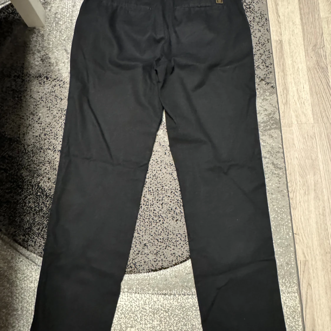 Svarta raka kostymbyxor - 1