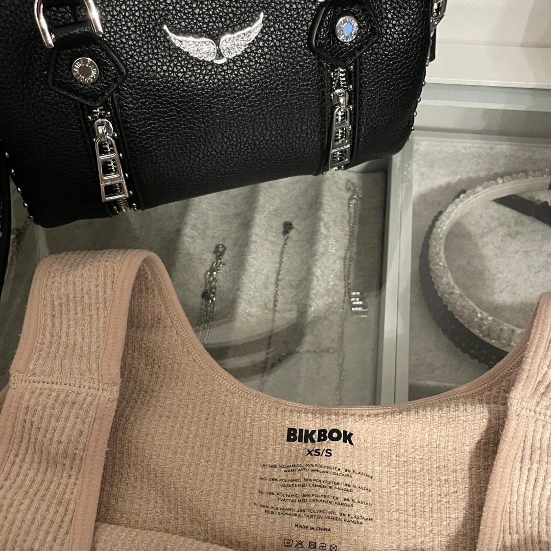 Beige ribbad linnetopp - 4