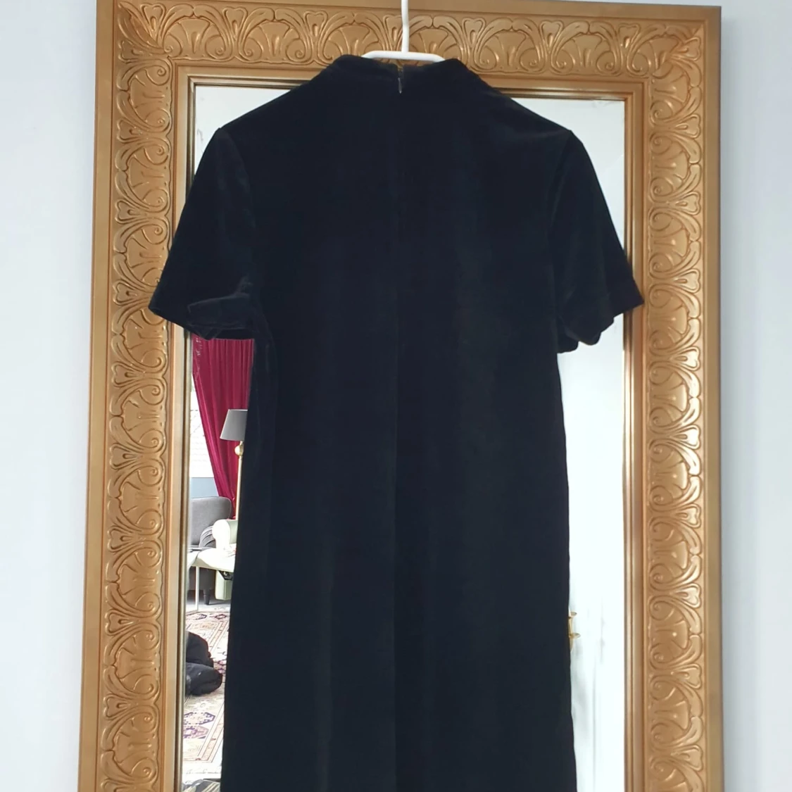 Svart sammetklänning Calvin Klein - 1