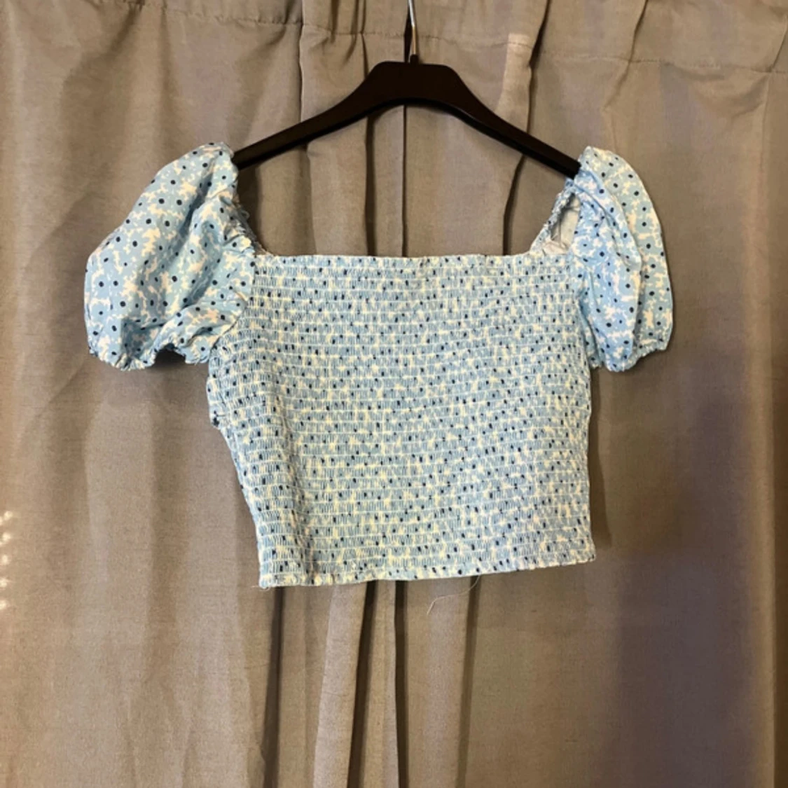 Blommig blå croppad blus S - 2