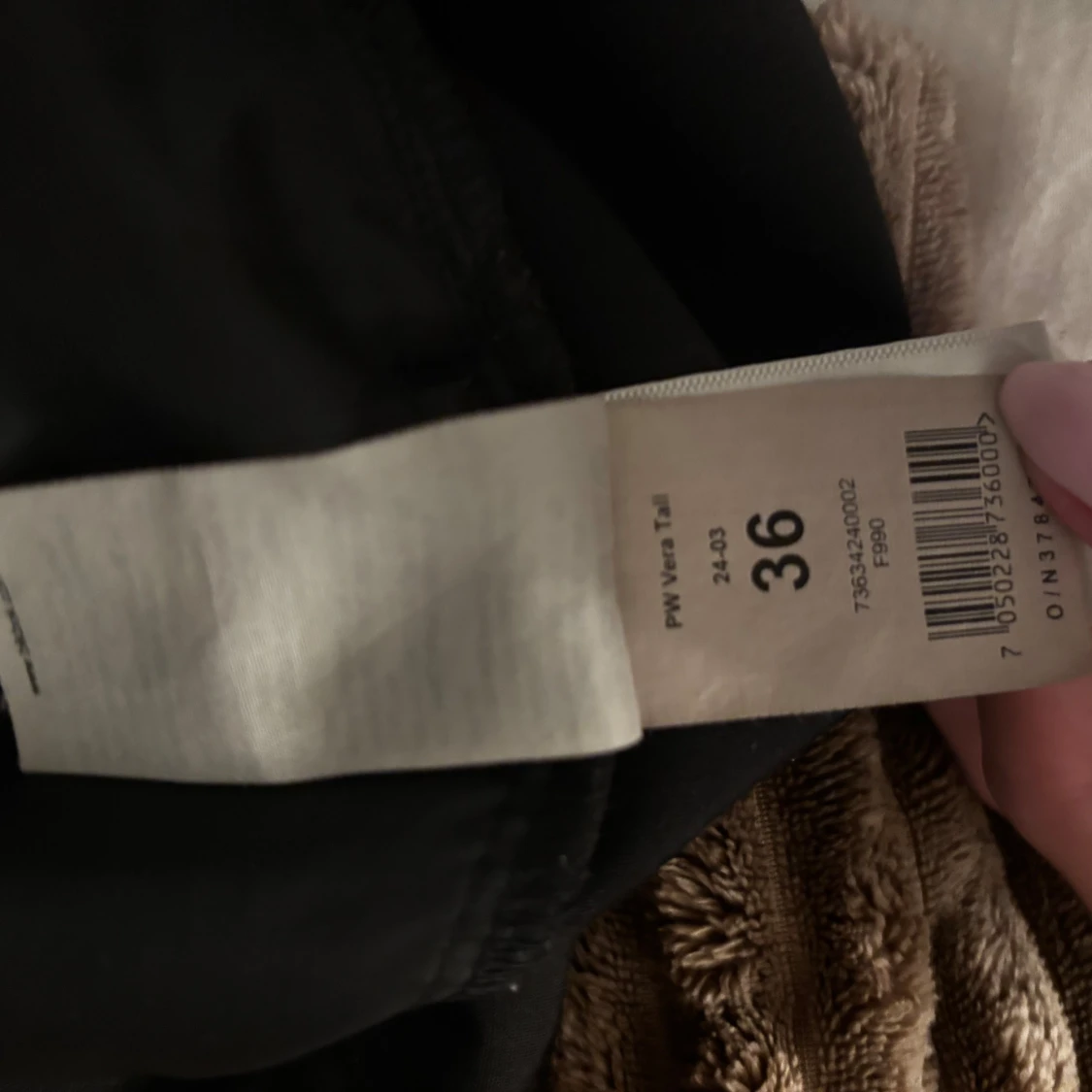 Svarta kostymbyxor från BikBok - 4