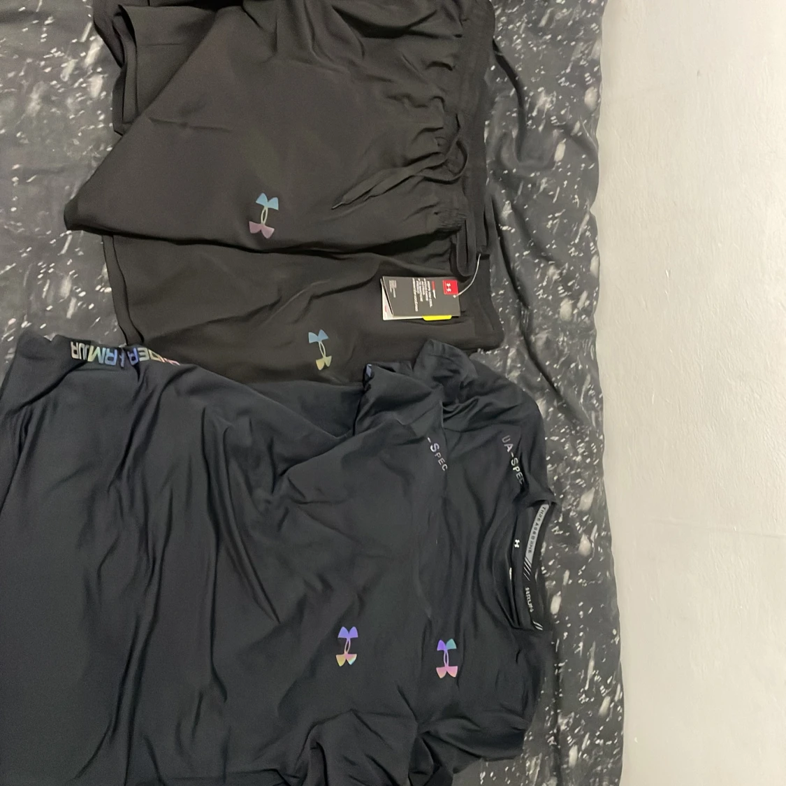 Svart träningsshorts från Under Armour 2 sets  - 1