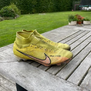 Nike mercurial superfly - Snygga Nike mercurial superflys i storlek 42 i bra skick | snören tillkommer ej | pris kan diskuteras