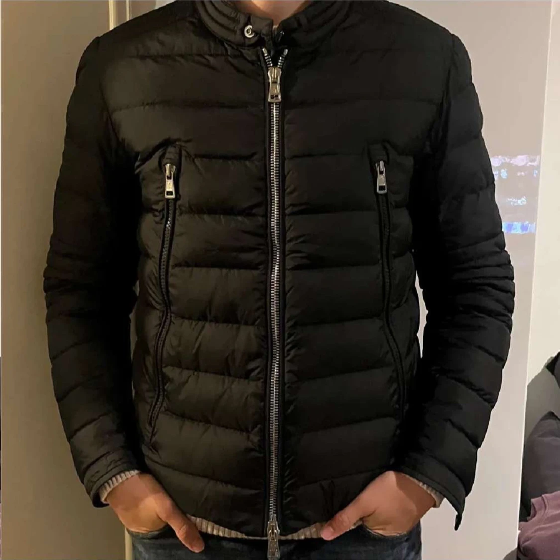 Svart Moncler pufferjacka herr