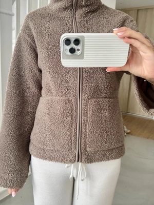 teddyjacka  - supersöt teddyjacka!!❣️🥰😆😆