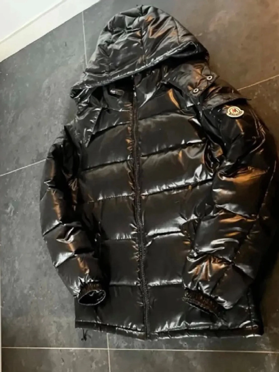 Svart M Fashion dunjacka med huva