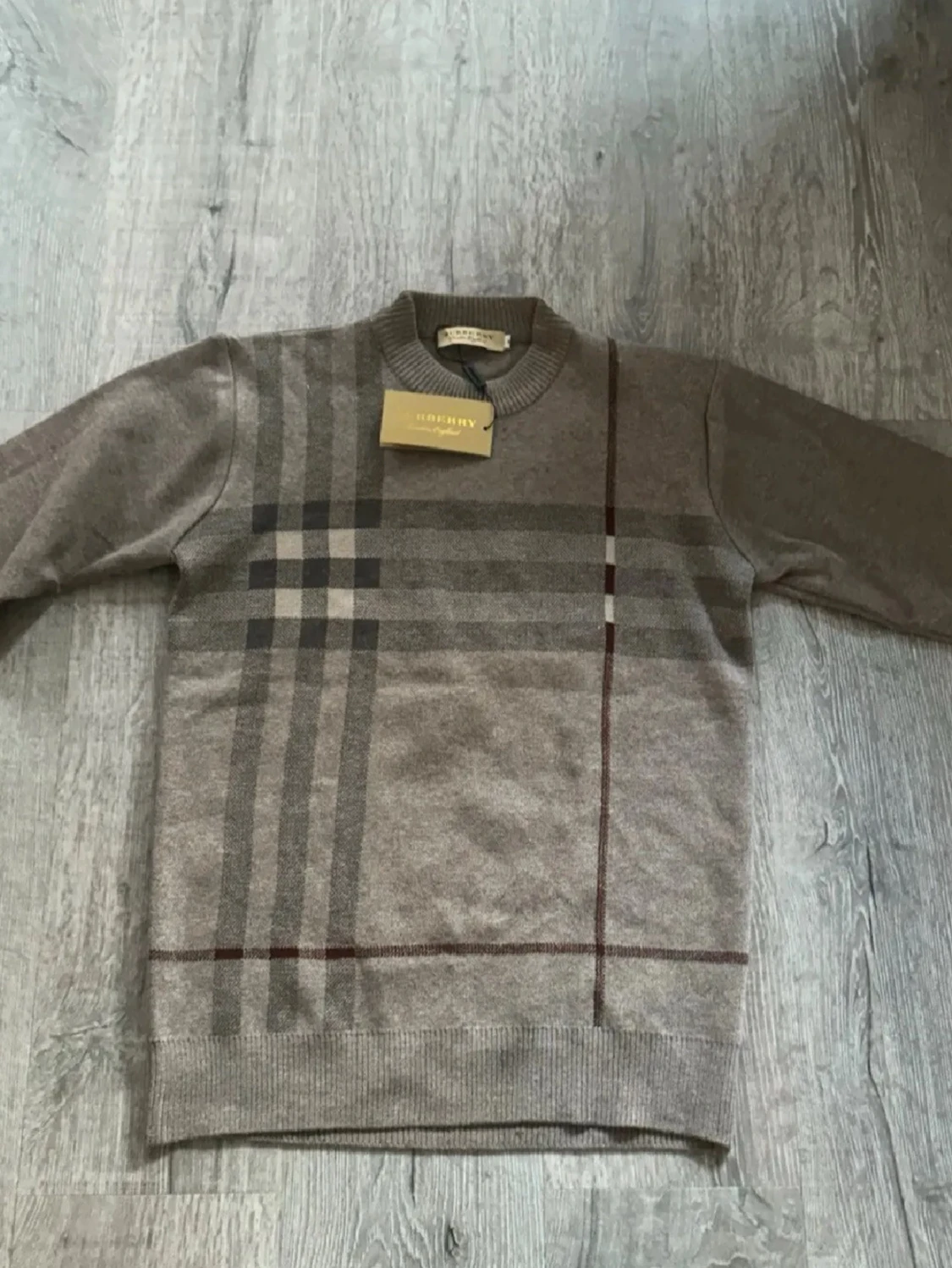 Burrberry tröja - 1