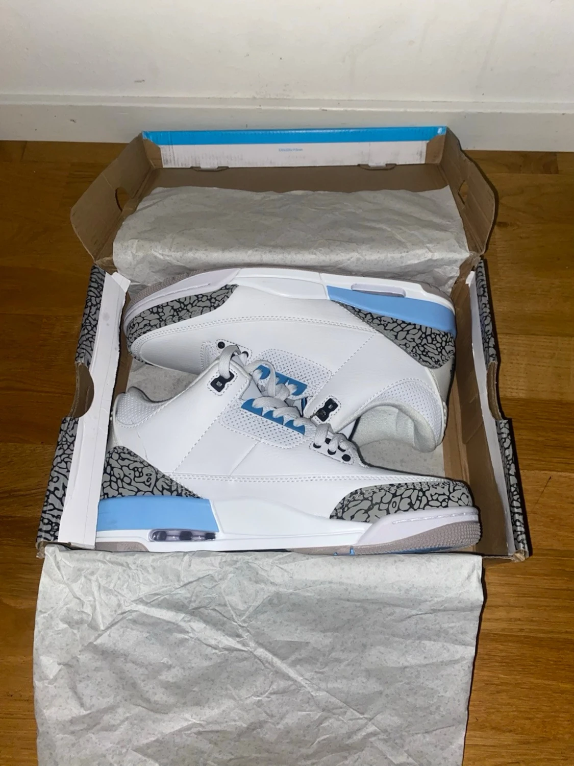 Air Jordan 3 White/Blue sneakers - 2