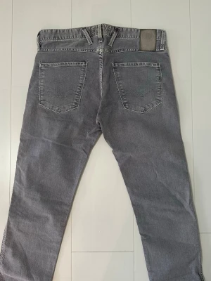 Replay anbass jeans  - Replay anbass jeans | storlek 30/32 | skick 10/10 | fraktar via valfrit ombud på köparens bekostnad | hör av dig vid funderingar 