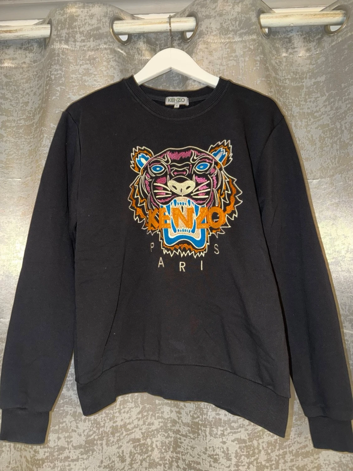 Svart sweatshirt från Kenzo med tiger