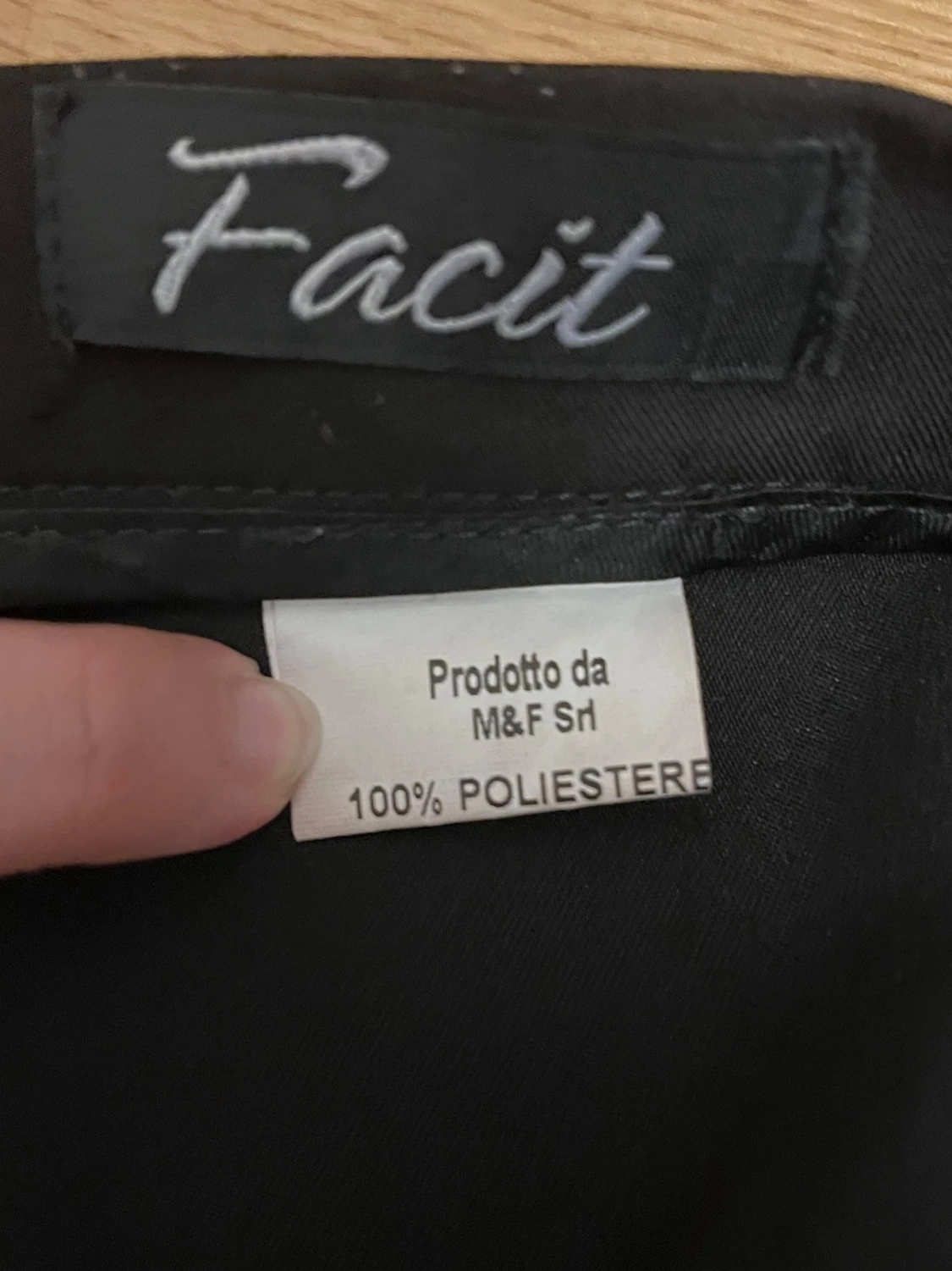 Svarta raka byxor från Facit - 1