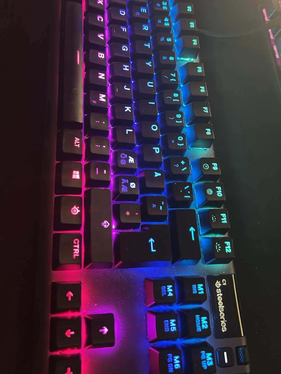 SteelSeries Apex Pro tkl 2023