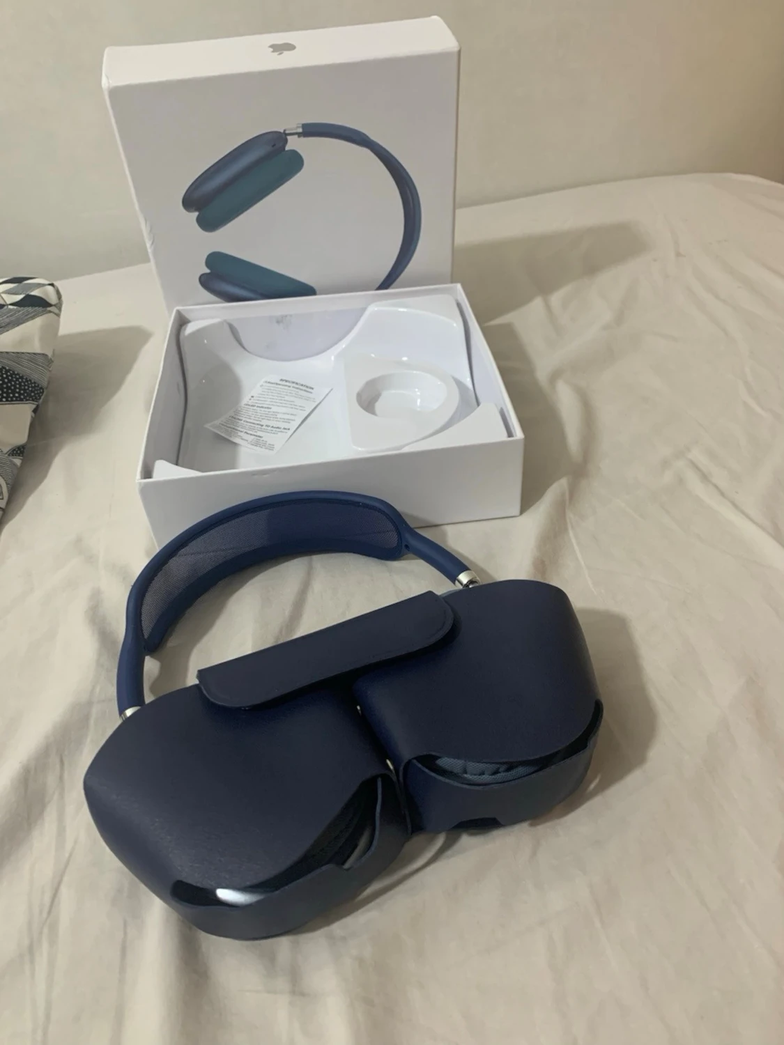 Apple AirPods Max - 1