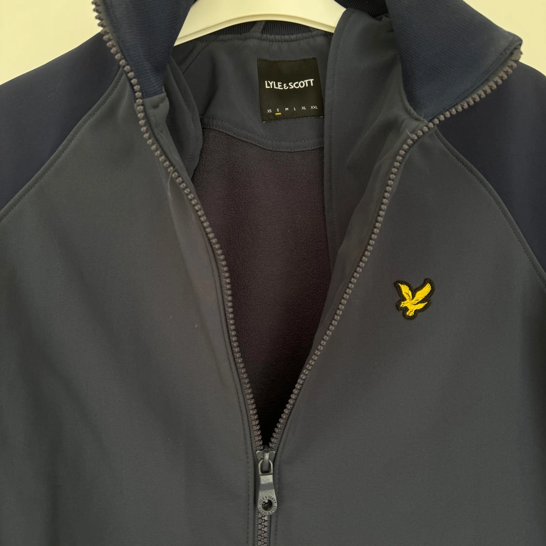 Fin Lyle & Scott jacka - 90