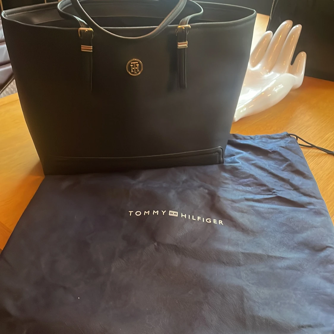 Tommy Hilfiger Väska - 91