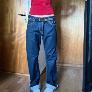Baggy jeans - Säljer dessa skitcoola Jack & Jones jeansen! Då det inte kommer till användning, skriv privat för fler frågor!!🎀🎀🩷