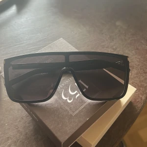 Saint Laurent SL364  - Saint Laurent SL364 