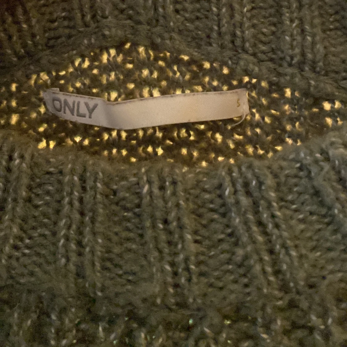 Stickad tröja  - 91