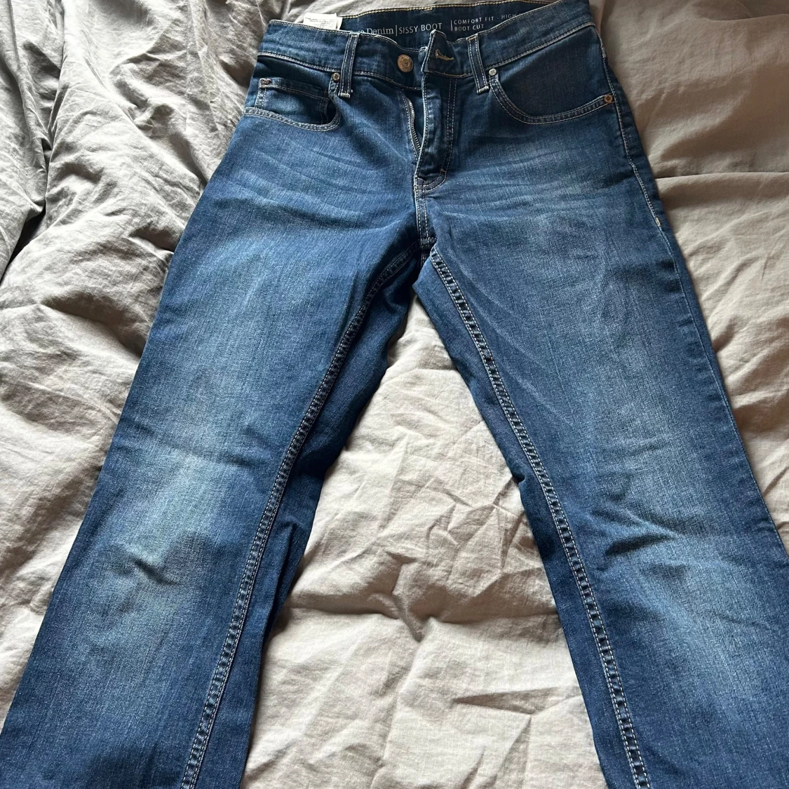 bootcut jeans