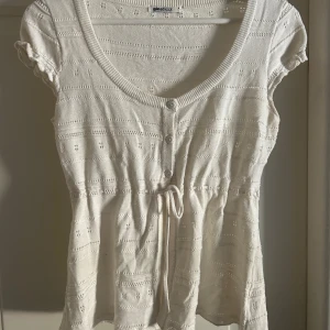Stickad topp - Stickad topp från Gina i stl M men passar en S! 🩷