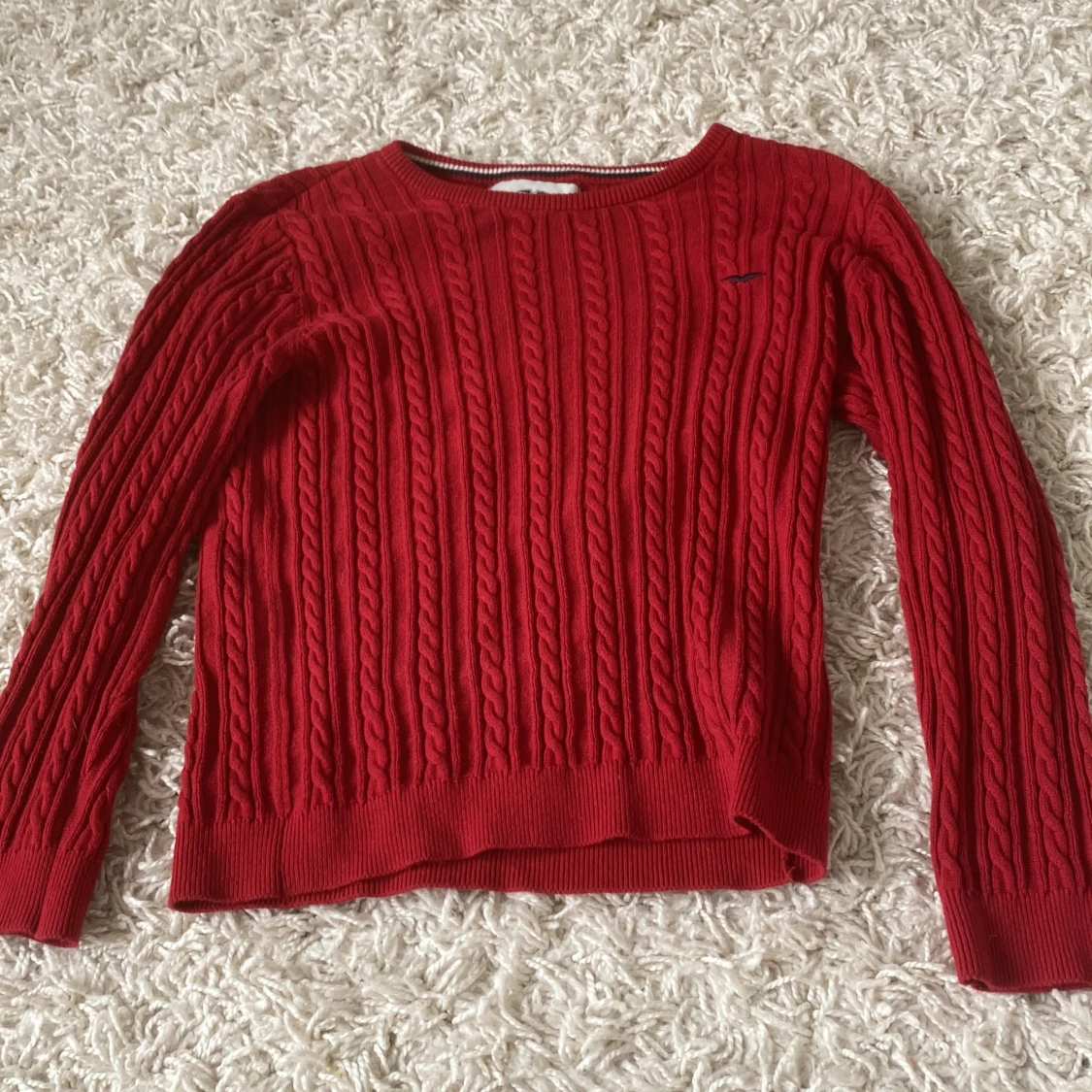 Röd Hampton Republic tröja.