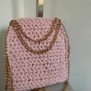 Rosa väska  - CINDERELLA väskan i rosa🤍 fast pris, går ej att pruta 