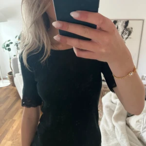 Unik T-shirt - Så unik t-shirt, perfekt nu  till sommaren💕