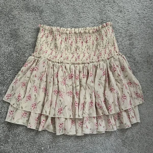 Kjol🩷 - Supersöt kjol som jag aldrig använt 