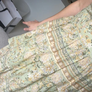 Grön sommar klänning  - Fin sommar klänning som jag inte använder längre 🩷🎀 den är storlek S och är sparsamt använd ☺️. Köpt i usa på american eagles. Tryck gärna på köp nu 🩷