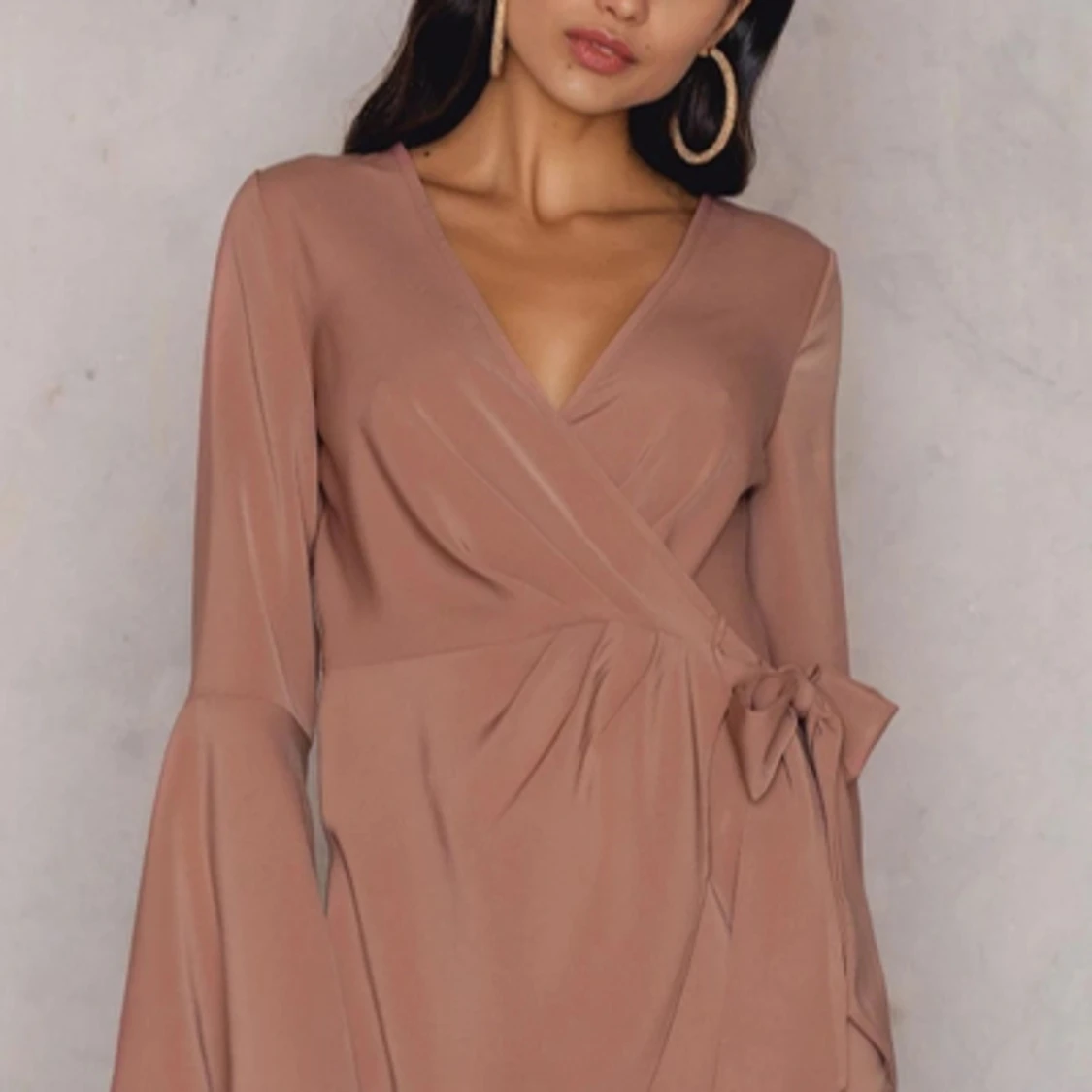 overlapped trumpet sleeve playsuit na kd hanna friberg byxdress 