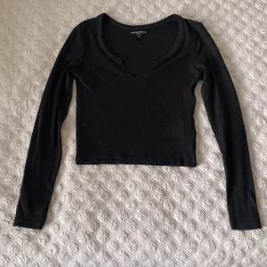 Svart topp - Storlek XS - pris kan diskuteras