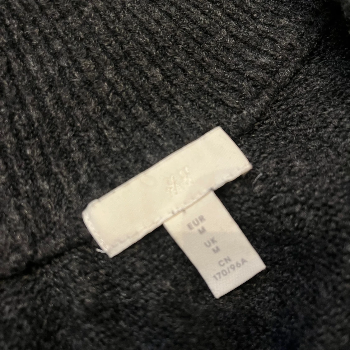 Off shoulder tröja!!  - 91