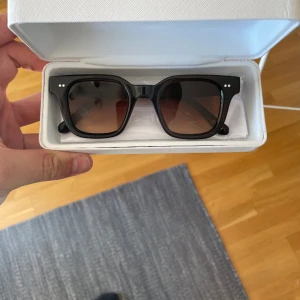 Bruna chimis 04 - Använda en sommar, skicka:7/10