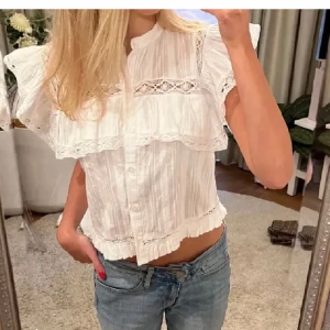 Topp - Säljer min favorit topp från zara som inte säljs längre!!❤️finns kvar!