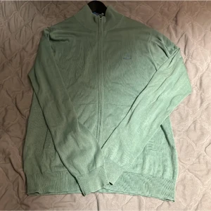 Vinter tröja - Hej! Säljer denna tröja. 