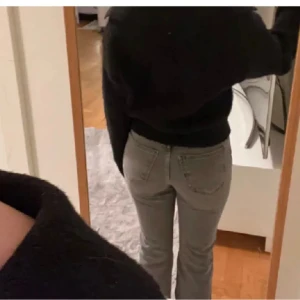 Jeans  - Jeans ifrån gina som inte kommer till användning längre💕