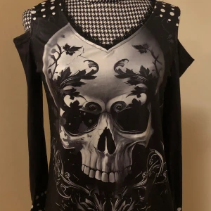 dödskalle tröja - supercool v-neck långärmad tröja med bara axlar från temu i mjukt stretchigt material 95% polyester, 5% elastan 