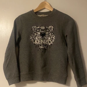 Kenzo tröja - Kenzo tröja för barn (storlek 152) jätte fin och i bra skick  Pris kan diskuteras 