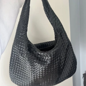 Design by si väska större modellen - Knappt använd.