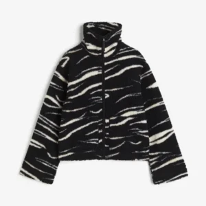 Zebra Teddy jacka  - Teddy jacka från H&M super skönt material. Använd några få gånger. Skriv för mer bilder eller information 