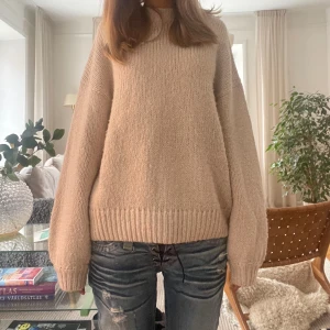 Stickad tröja - Stickad tröja