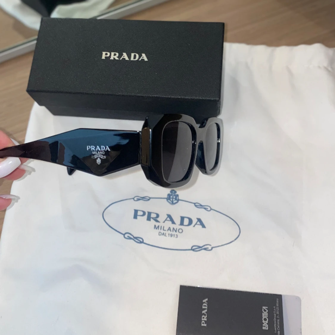 Prada glasögon 