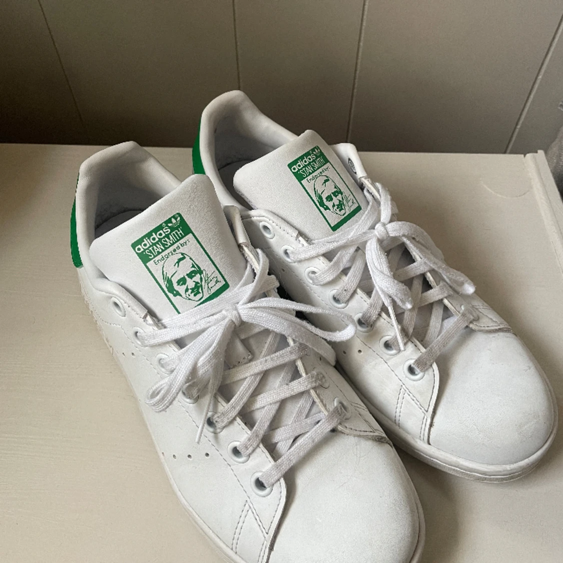 Stan Smith  - 90
