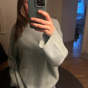 Stickad tröja - Grön stickad tröja