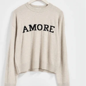 Stickad tröja - Jätte bra skick, inte använt alls många gånger 