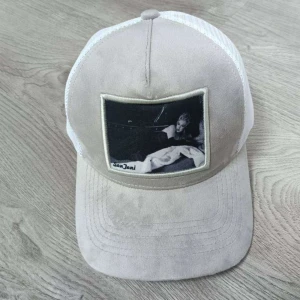 Vit Marlyn keps - Helt oanvänd, ny keps